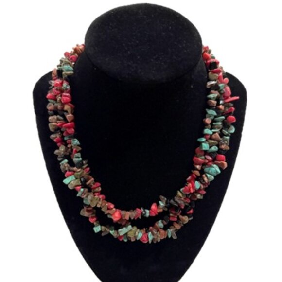 Jewelry - Colorful Vintage Chip Stone Necklace